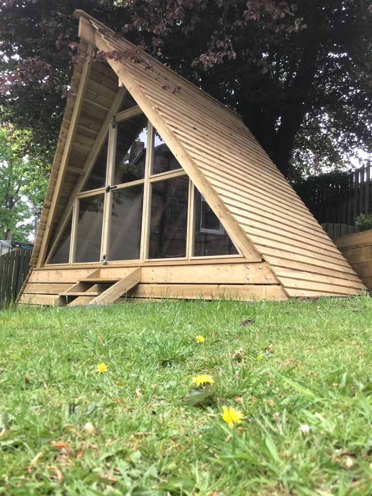 garden structure - garden playroom custom build